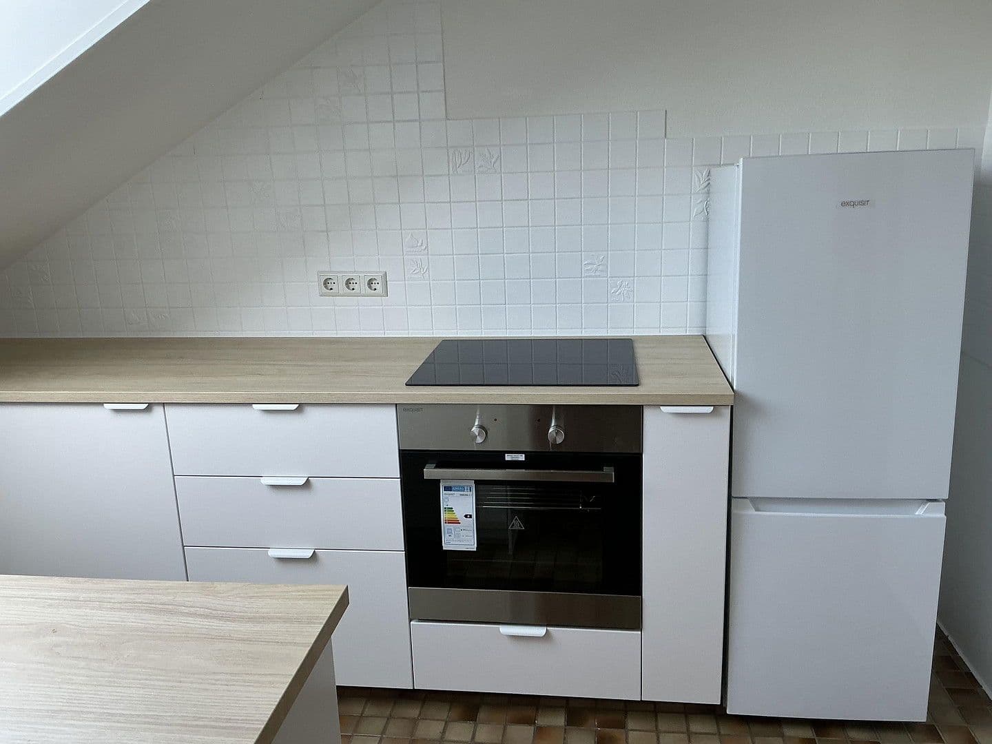 Prenájom bytu 2-izbový 59 m², Stuttgart-Hofen, Bádensko-Wurttembersko Prenájom bytu 2-izbový 59 m², Stuttgart-Hofen, Bádensko-Wurttembersko