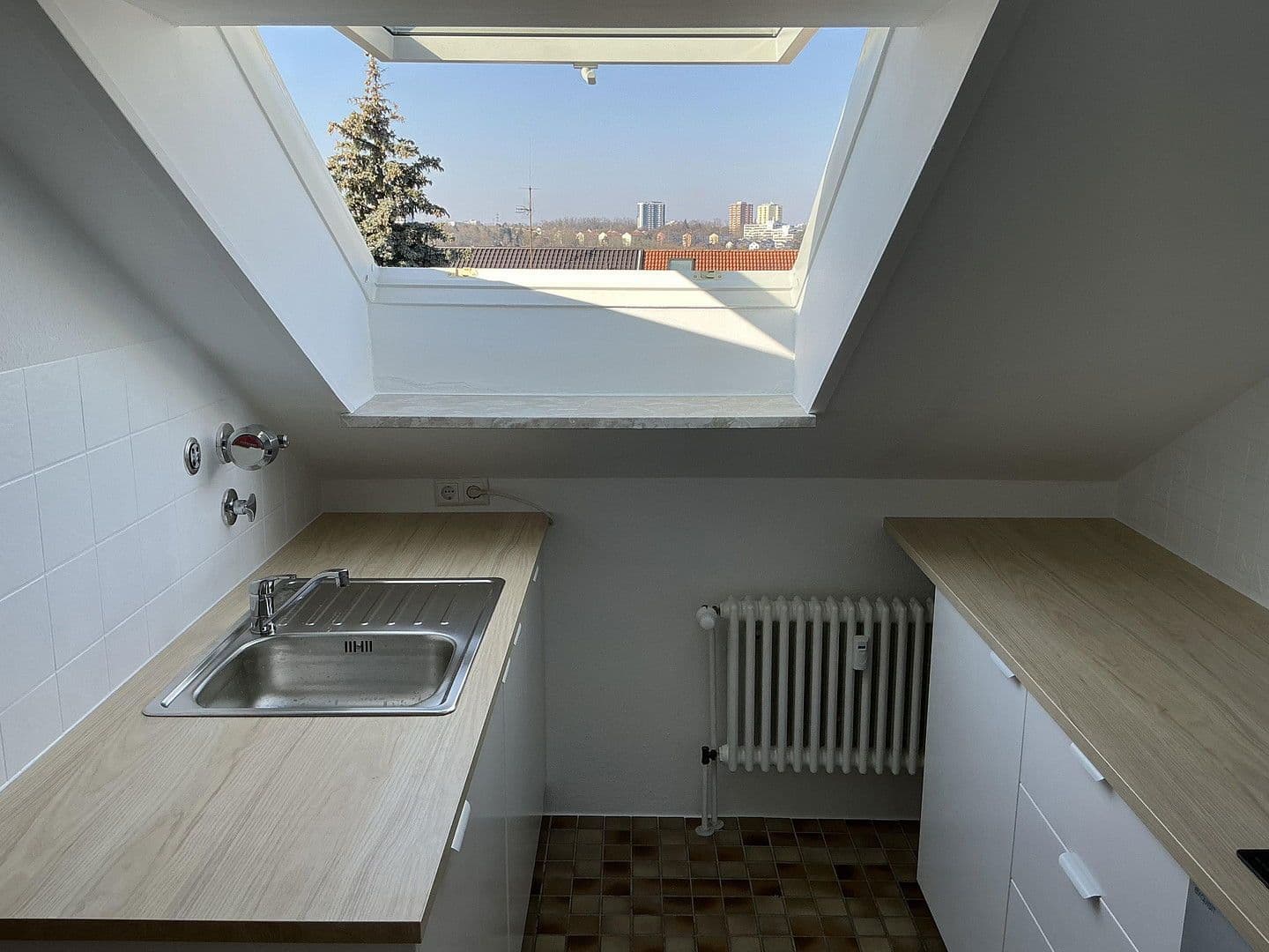 Prenájom bytu 2-izbový 59 m², Stuttgart-Hofen, Bádensko-Wurttembersko Prenájom bytu 2-izbový 59 m², Stuttgart-Hofen, Bádensko-Wurttembersko