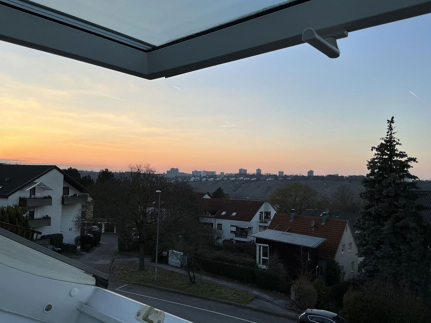 Prenájom bytu 2-izbový 59 m², Stuttgart-Hofen, Bádensko-Wurttembersko Prenájom bytu 2-izbový 59 m², Stuttgart-Hofen, Bádensko-Wurttembersko