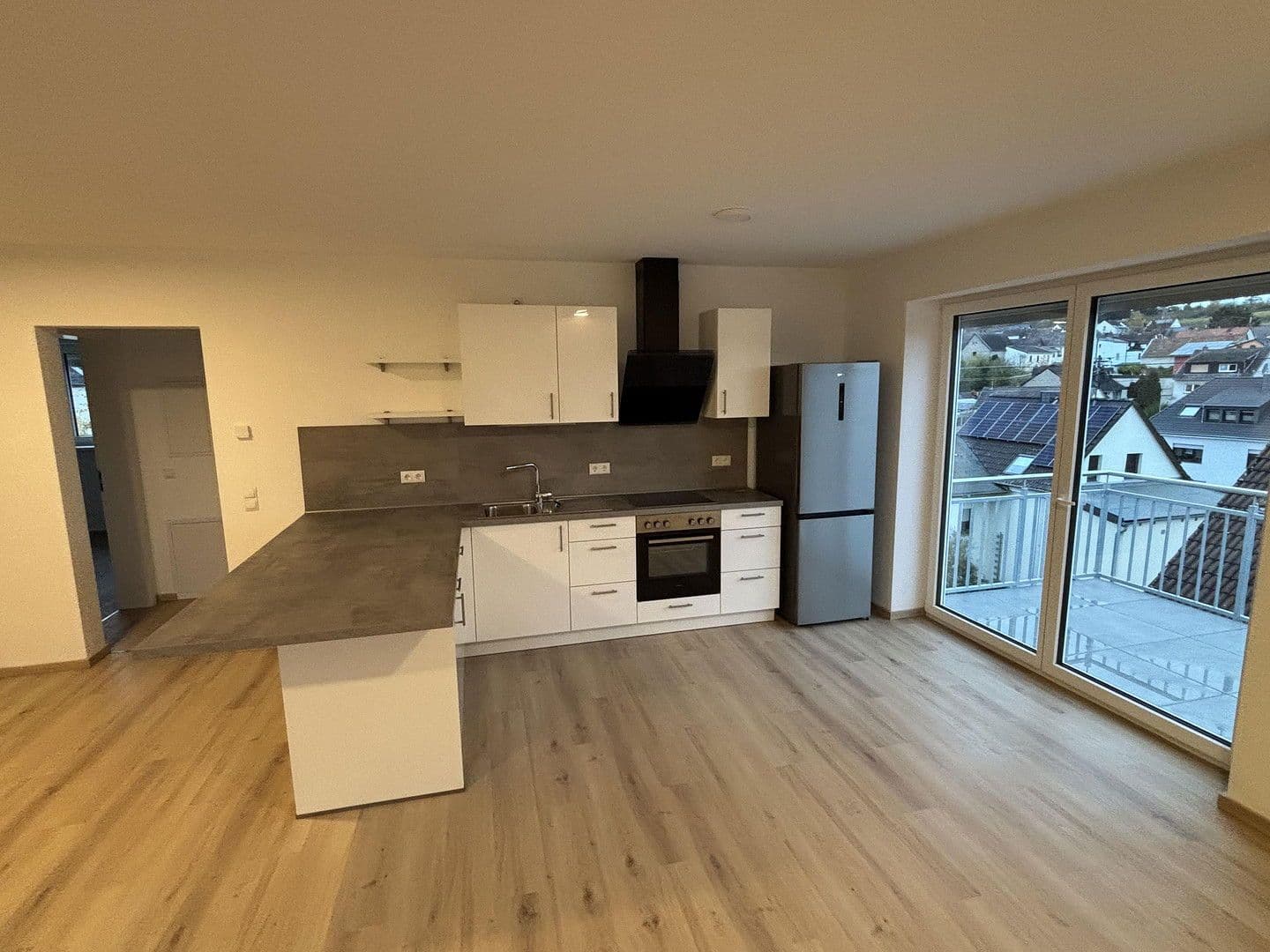 Prenájom bytu 3-izbový 86 m², Gartenstr.12, Kettig, Porýnie-Falcko Prenájom bytu 3-izbový 86 m², Gartenstr.12, Kettig, Porýnie-Falcko