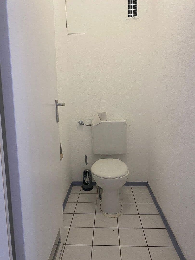 Prenájom bytu 6-izbový 136 m², Haugenstein 22, Horb am Neckar, Bádensko-Wurttembersko Prenájom bytu 6-izbový 136 m², Haugenstein 22, Horb am Neckar, Bádensko-Wurttembersko