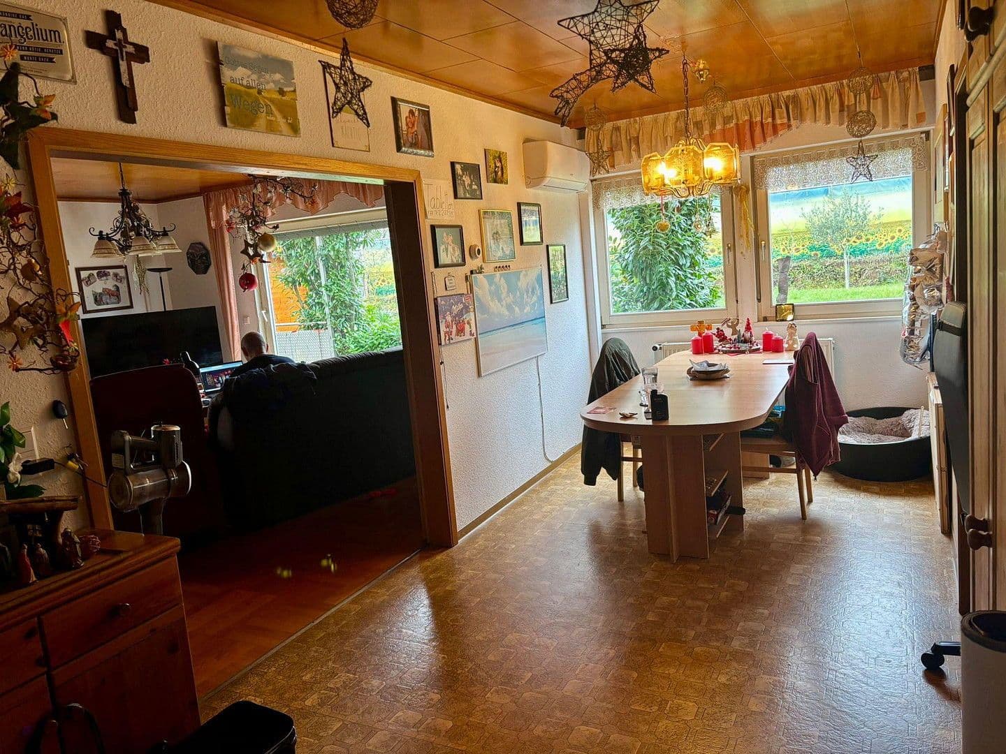 Predaj domu 142 m², pozemek 685 m², Hermann-Hesse-Straße 11, Linkenheim-Hochstetten, Bádensko-Wurttembersko Predaj domu 142 m², pozemek 685 m², Hermann-Hesse-Straße 11, Linkenheim-Hochstetten, Bádensko-Wurttembersko