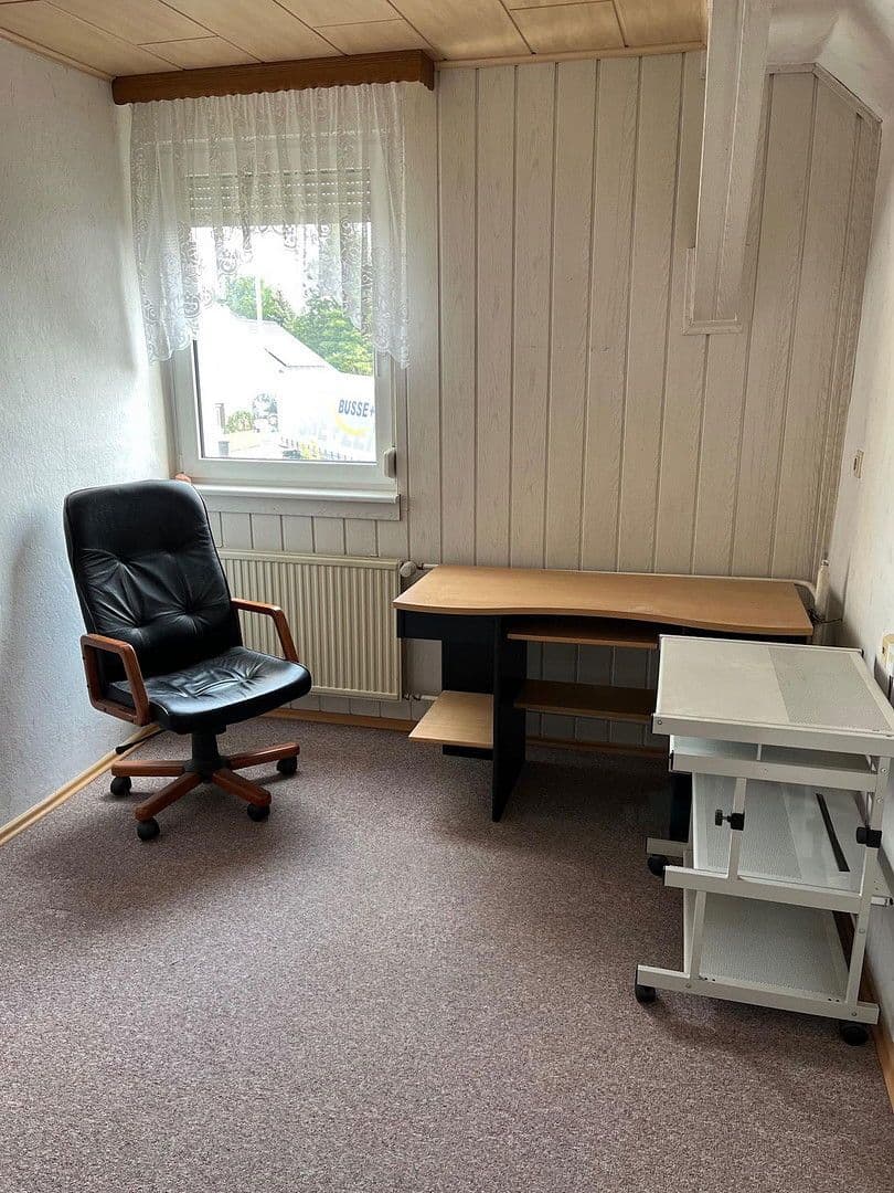 Predaj domu 120 m², pozemek 1.389 m², Rosa-Luxemburg-Straße 64, Jessen (Elster), Sasko-Anhaltsko Predaj domu 120 m², pozemek 1.389 m², Rosa-Luxemburg-Straße 64, Jessen (Elster), Sasko-Anhaltsko