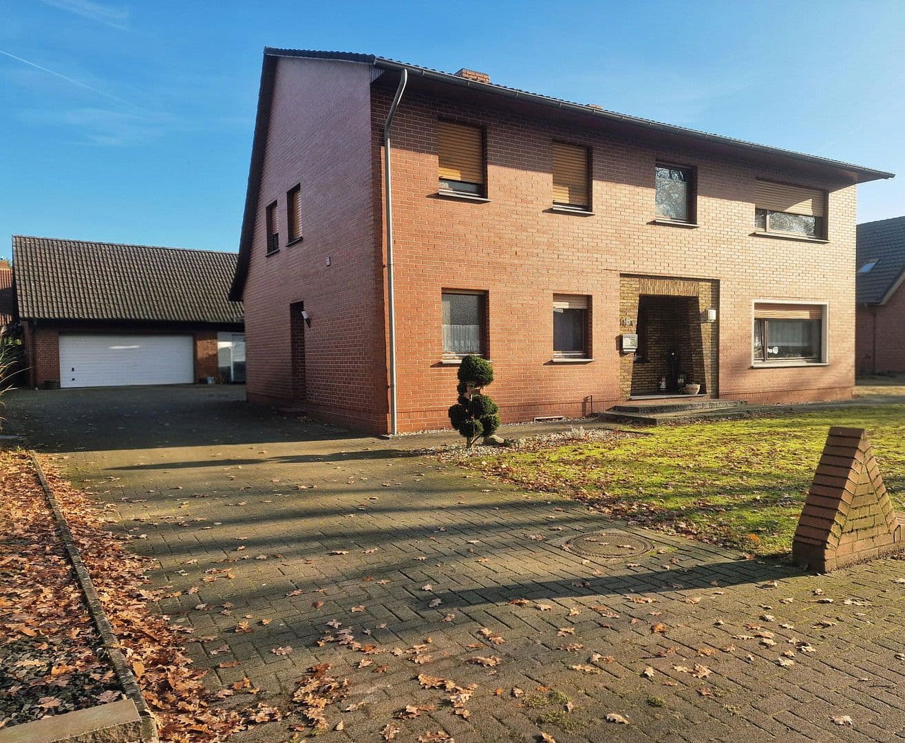 Predaj domu 324 m², pozemek 1.293 m², Garrel, Dolné Sasko Predaj domu 324 m², pozemek 1.293 m², Garrel, Dolné Sasko