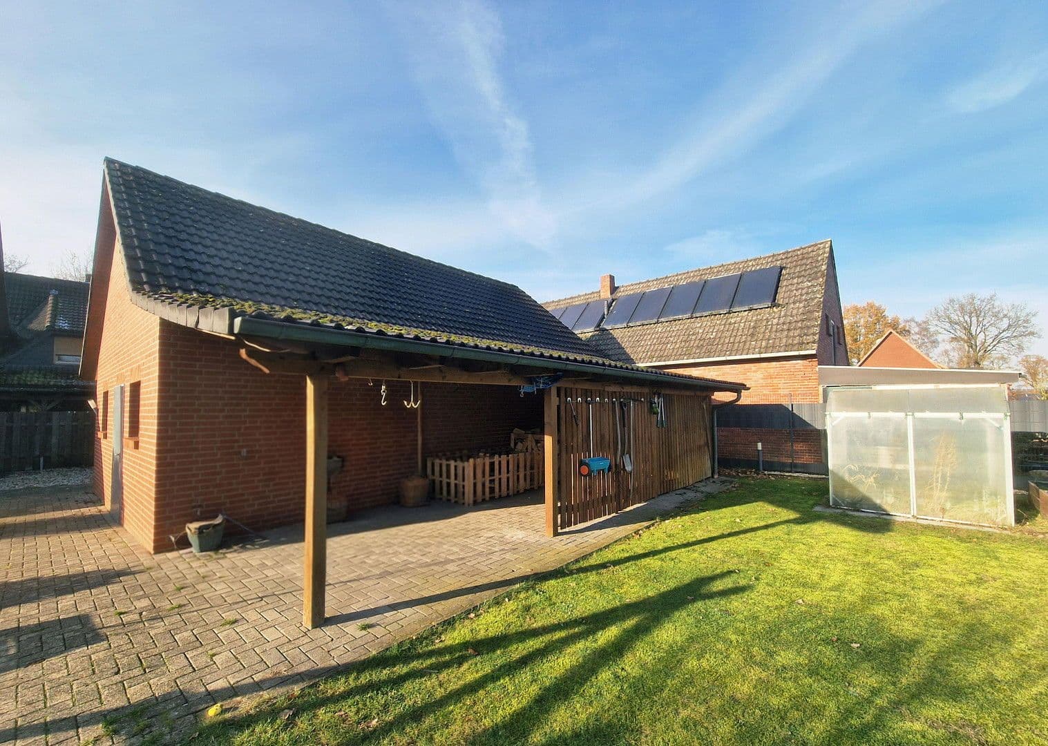 Predaj domu 324 m², pozemek 1.293 m², Garrel, Dolné Sasko Predaj domu 324 m², pozemek 1.293 m², Garrel, Dolné Sasko