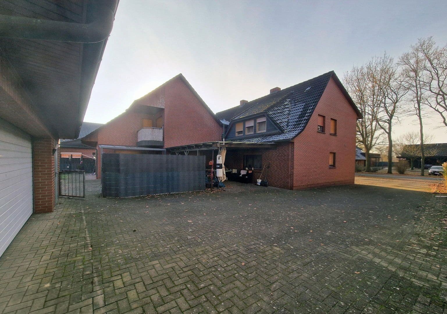 Predaj domu 324 m², pozemek 1.293 m², Garrel, Dolné Sasko Predaj domu 324 m², pozemek 1.293 m², Garrel, Dolné Sasko