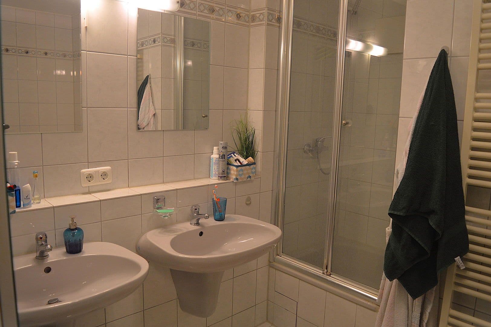 Prenájom bytu 3-izbový 91 m², Nürnberg, Bavorsko Prenájom bytu 3-izbový 91 m², Nürnberg, Bavorsko