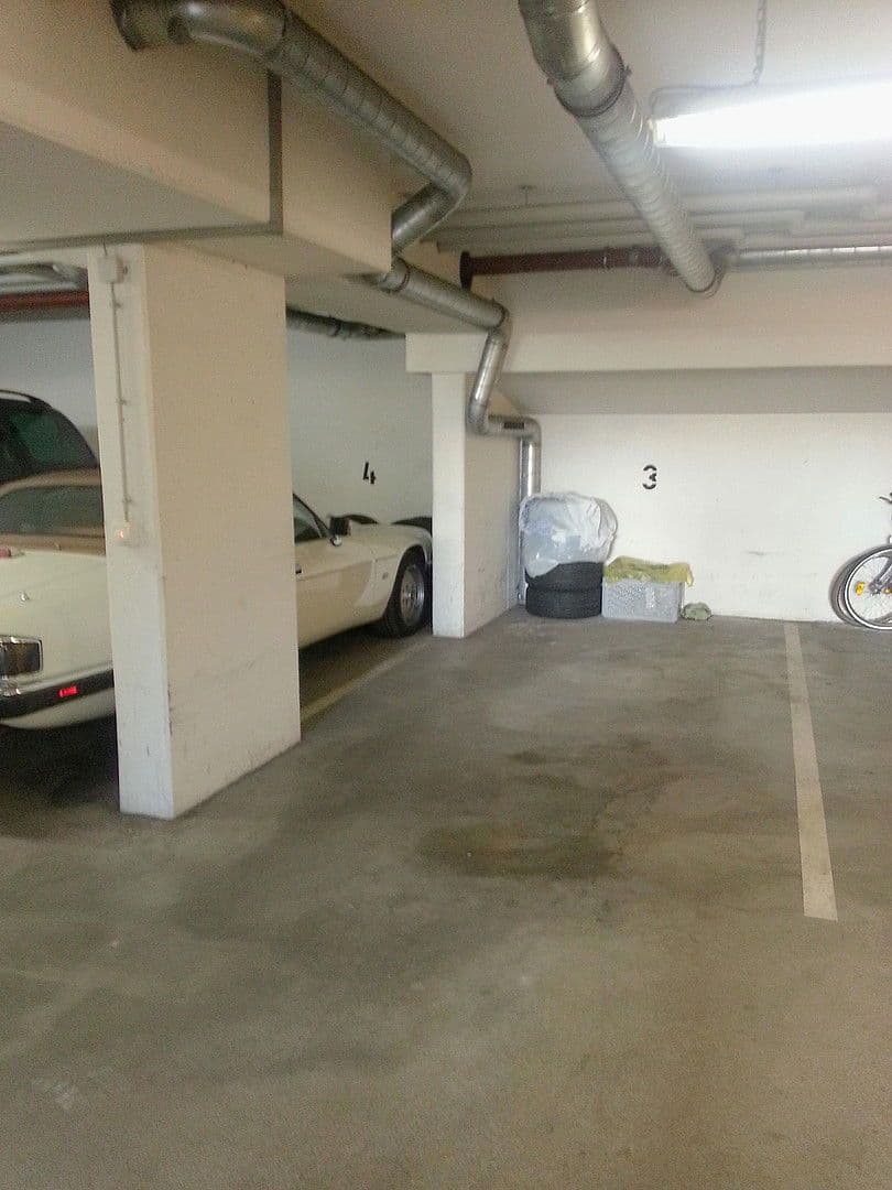 Prenájom bytu 3-izbový 91 m², Nürnberg, Bavorsko Prenájom bytu 3-izbový 91 m², Nürnberg, Bavorsko