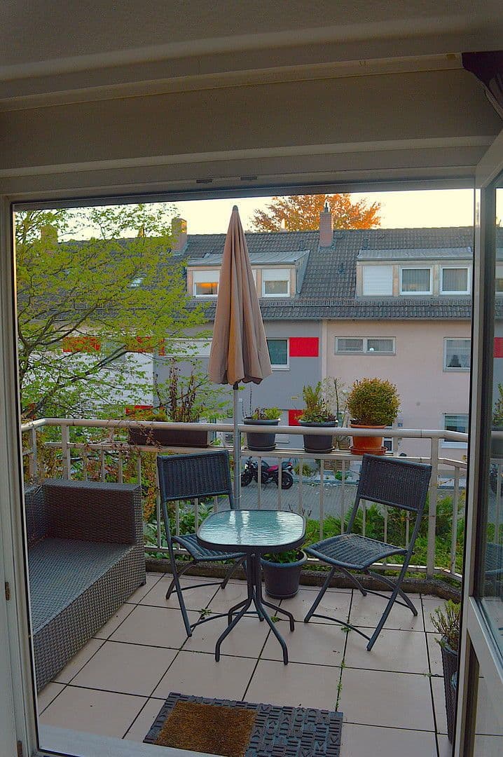 Prenájom bytu 3-izbový 91 m², Nürnberg, Bavorsko Prenájom bytu 3-izbový 91 m², Nürnberg, Bavorsko