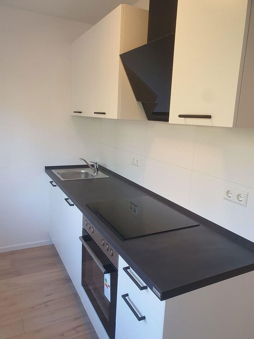 Prenájom bytu 2-izbový 44 m², Krummenackerstraße 69, Esslingen am Neckar, Bádensko-Wurttembersko Prenájom bytu 2-izbový 44 m², Krummenackerstraße 69, Esslingen am Neckar, Bádensko-Wurttembersko