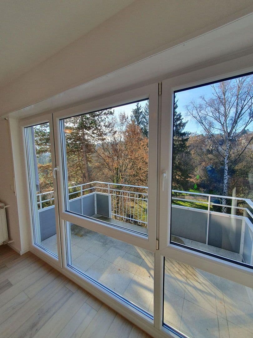 Prenájom bytu 2-izbový 44 m², Krummenackerstraße 69, Esslingen am Neckar, Bádensko-Wurttembersko Prenájom bytu 2-izbový 44 m², Krummenackerstraße 69, Esslingen am Neckar, Bádensko-Wurttembersko