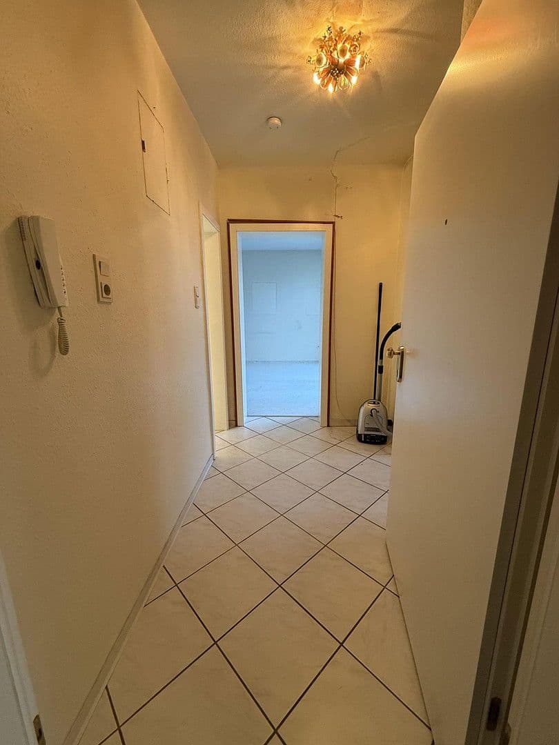 Prenájom bytu 1-izbový 40 m², Mannheim, Bádensko-Wurttembersko Prenájom bytu 1-izbový 40 m², Mannheim, Bádensko-Wurttembersko