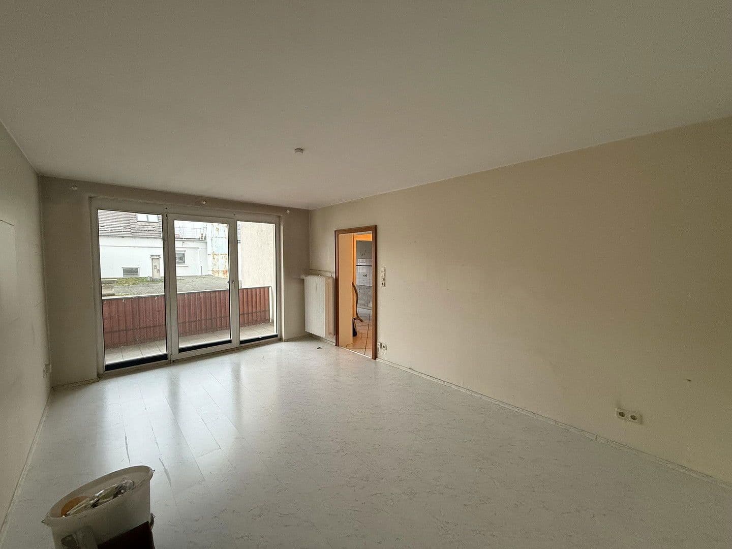 Prenájom bytu 1-izbový 40 m², Mannheim, Bádensko-Wurttembersko Prenájom bytu 1-izbový 40 m², Mannheim, Bádensko-Wurttembersko