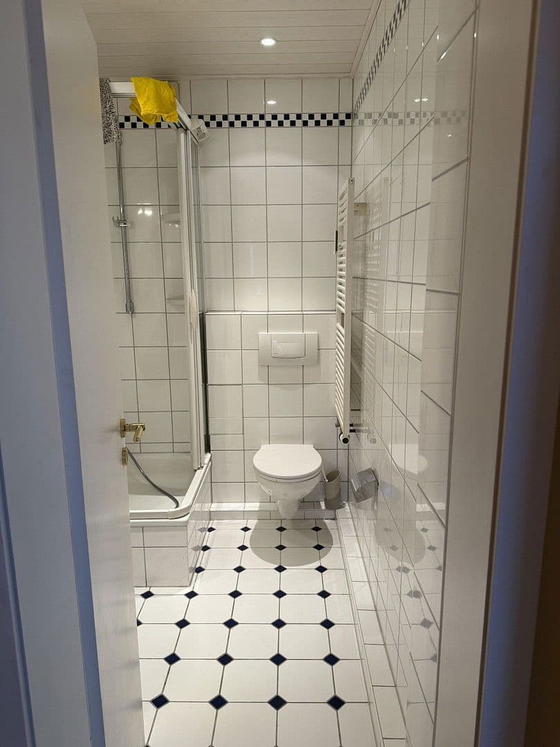 Prenájom bytu 1-izbový 40 m², Mannheim, Bádensko-Wurttembersko Prenájom bytu 1-izbový 40 m², Mannheim, Bádensko-Wurttembersko