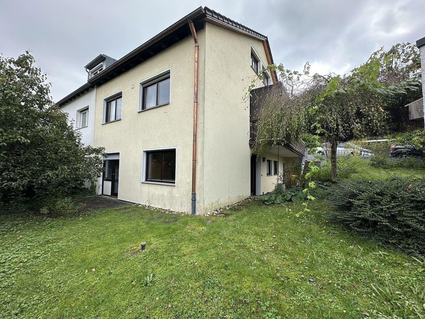 Predaj domu 137 m², pozemek 305 m², Remshalden, Bádensko-Wurttembersko Predaj domu 137 m², pozemek 305 m², Remshalden, Bádensko-Wurttembersko