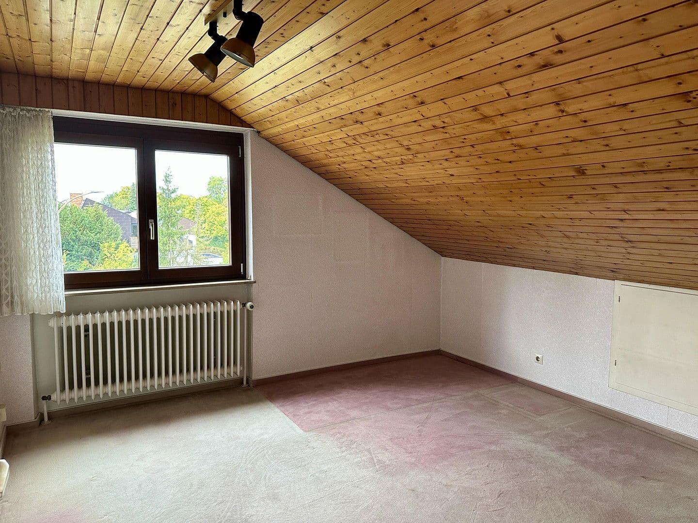 Predaj domu 137 m², pozemek 305 m², Remshalden, Bádensko-Wurttembersko Predaj domu 137 m², pozemek 305 m², Remshalden, Bádensko-Wurttembersko