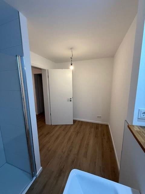 Prenájom bytu 3-izbový 119 m², Ringstraße, Hamburg, Hamburg Prenájom bytu 3-izbový 119 m², Ringstraße, Hamburg, Hamburg