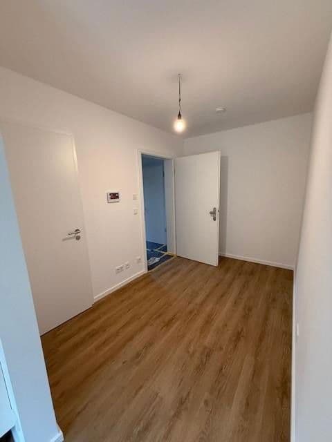 Prenájom bytu 3-izbový 119 m², Ringstraße, Hamburg, Hamburg Prenájom bytu 3-izbový 119 m², Ringstraße, Hamburg, Hamburg