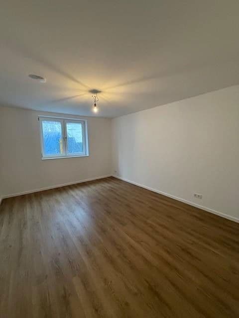 Prenájom bytu 3-izbový 119 m², Ringstraße, Hamburg, Hamburg Prenájom bytu 3-izbový 119 m², Ringstraße, Hamburg, Hamburg