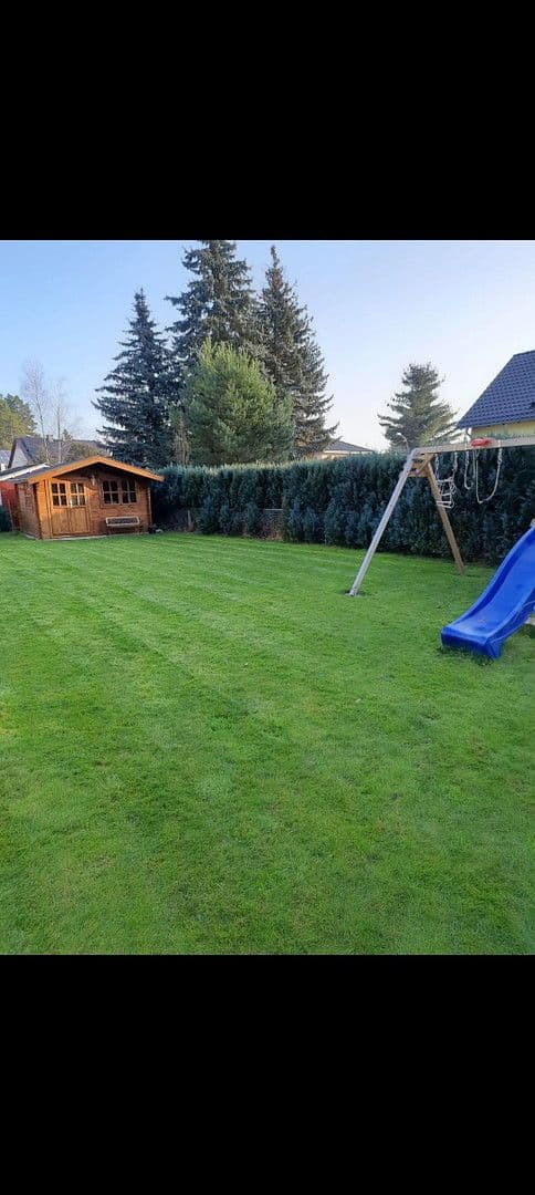 Predaj domu 135 m², pozemek 698 m², Falkensee, Brandenbursko Predaj domu 135 m², pozemek 698 m², Falkensee, Brandenbursko