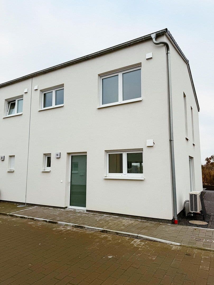 Prenájom domu 102 m², pozemek 150 m², Heidesee, Brandenbursko Prenájom domu 102 m², pozemek 150 m², Heidesee, Brandenbursko