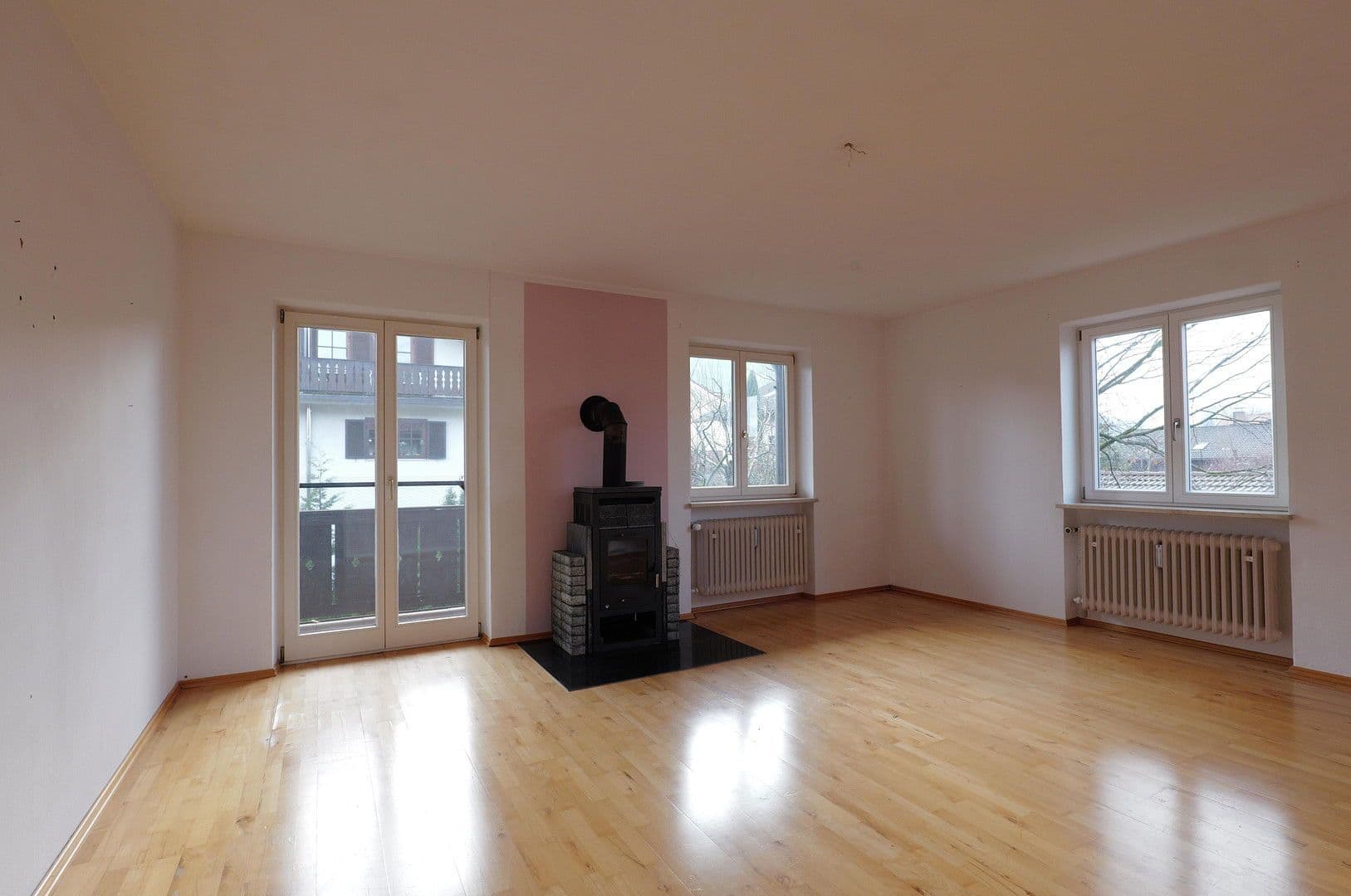 Predaj domu 234 m², pozemek 763 m², Laubensteinweg 10, Frasdorf, Bavorsko Predaj domu 234 m², pozemek 763 m², Laubensteinweg 10, Frasdorf, Bavorsko