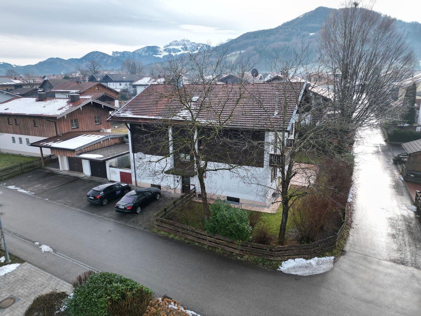 Predaj domu 234 m², pozemek 763 m², Laubensteinweg 10, Frasdorf, Bavorsko Predaj domu 234 m², pozemek 763 m², Laubensteinweg 10, Frasdorf, Bavorsko