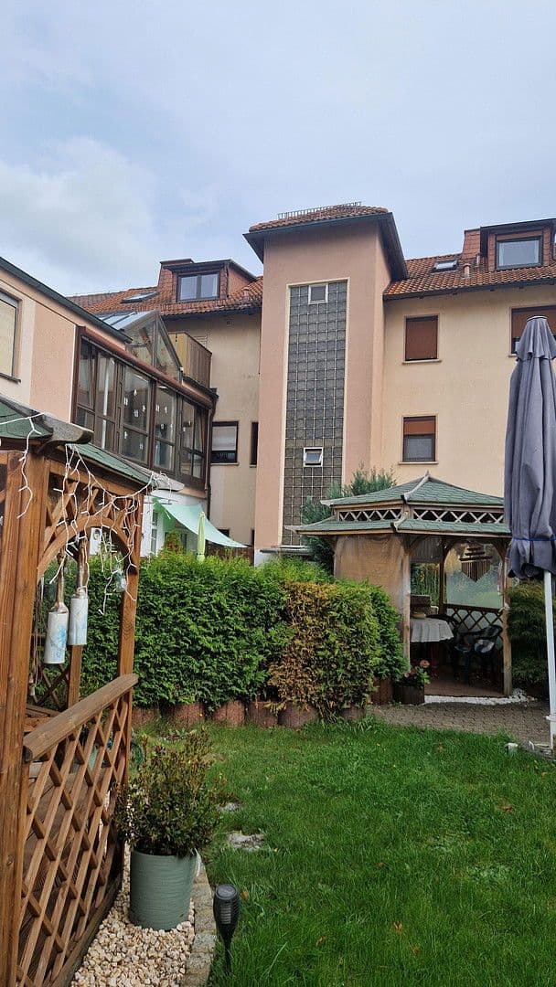 Predaj domu 1.122 m², pozemek 1.340 m², Redwitz a.d.Rodach, Bavorsko Predaj domu 1.122 m², pozemek 1.340 m², Redwitz a.d.Rodach, Bavorsko