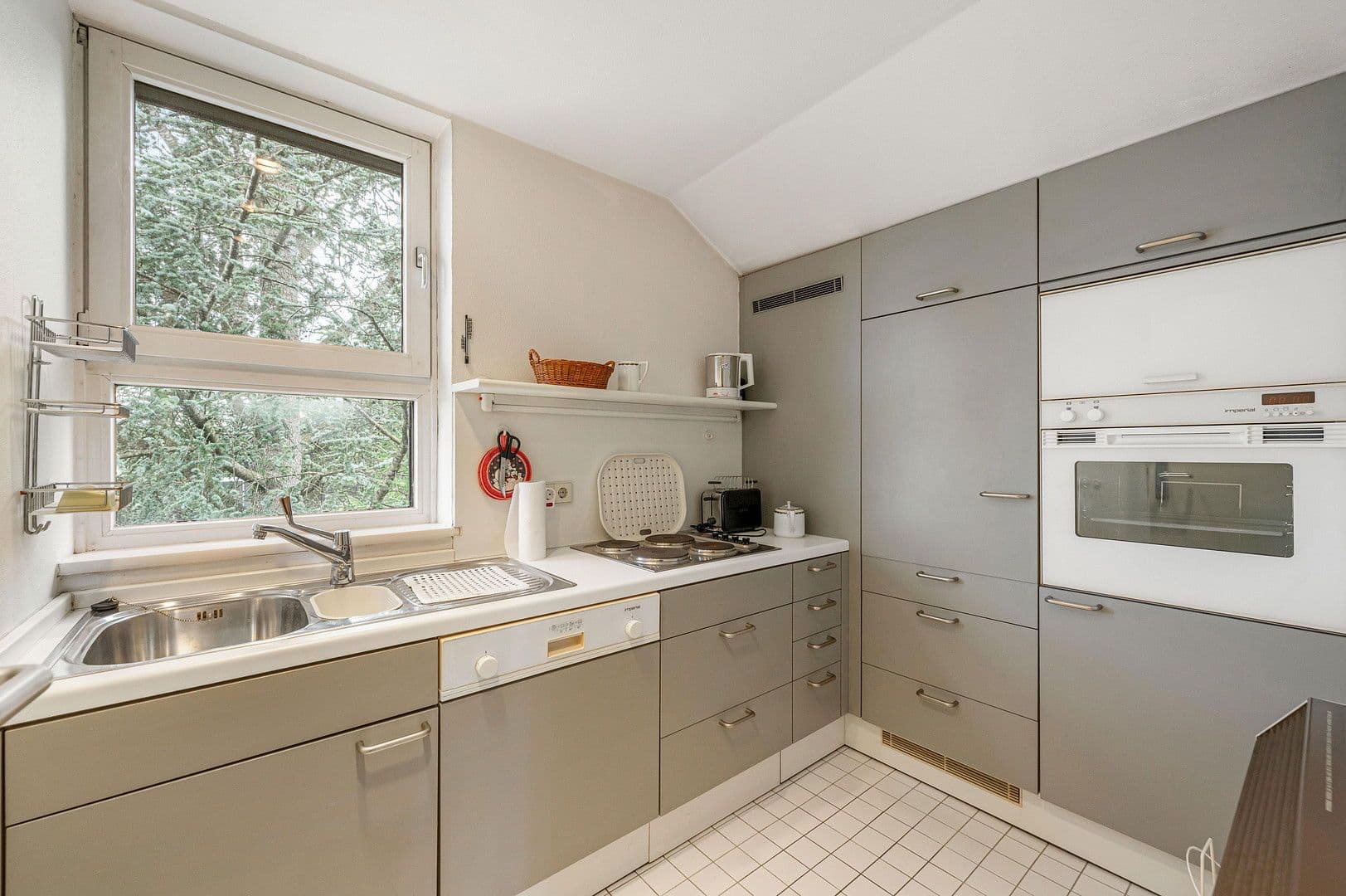 Predaj domu 242 m², pozemek 1.226 m², Berg (Aufkirchen), Bavorsko Predaj domu 242 m², pozemek 1.226 m², Berg (Aufkirchen), Bavorsko