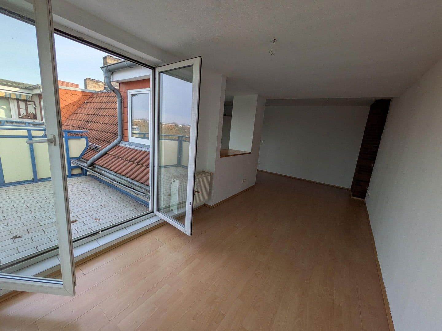 Predaj bytu 3-izbový 96 m², Berlin, Berlín Predaj bytu 3-izbový 96 m², Berlin, Berlín