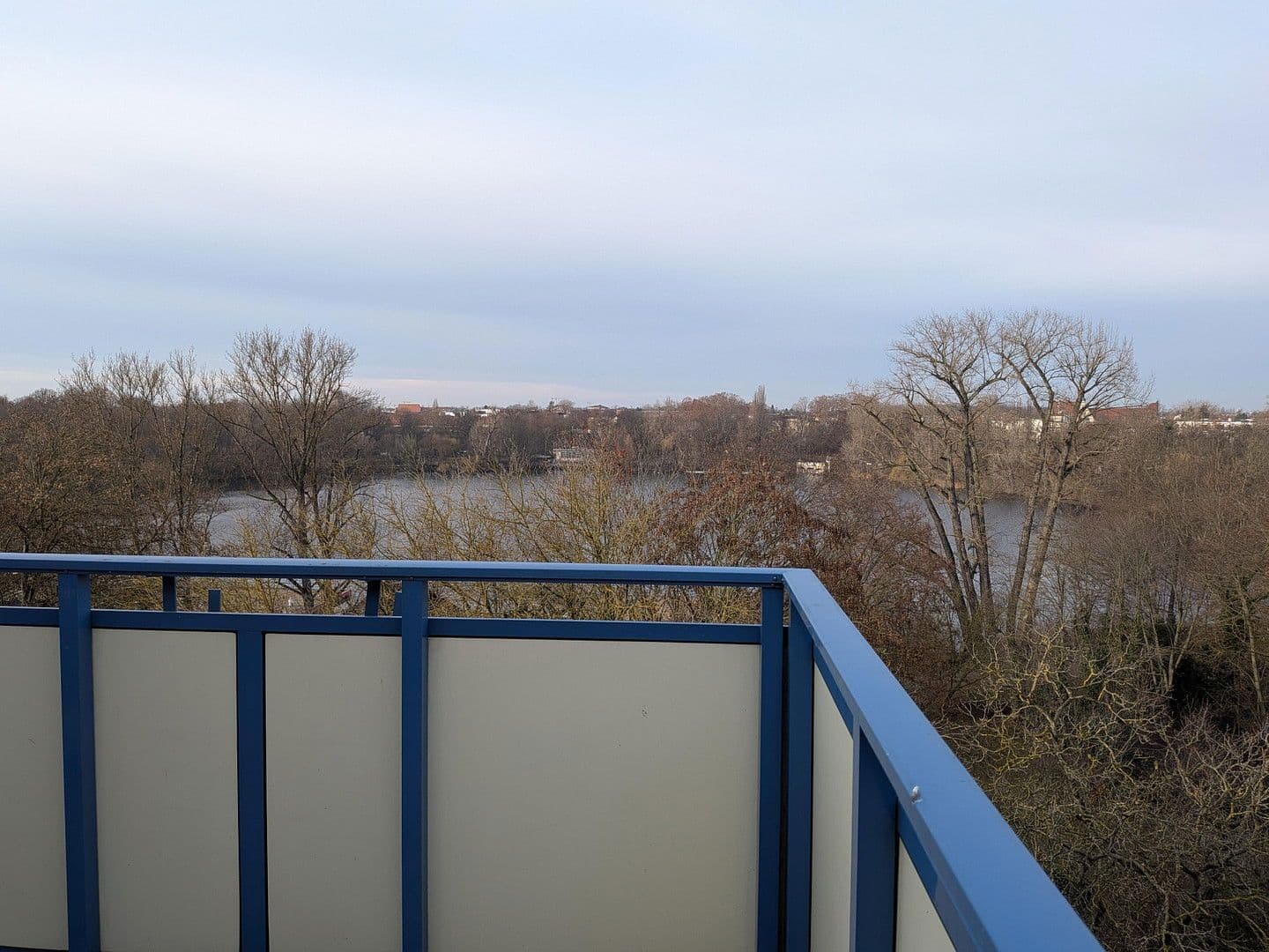 Predaj bytu 3-izbový 96 m², Berlin, Berlín Predaj bytu 3-izbový 96 m², Berlin, Berlín