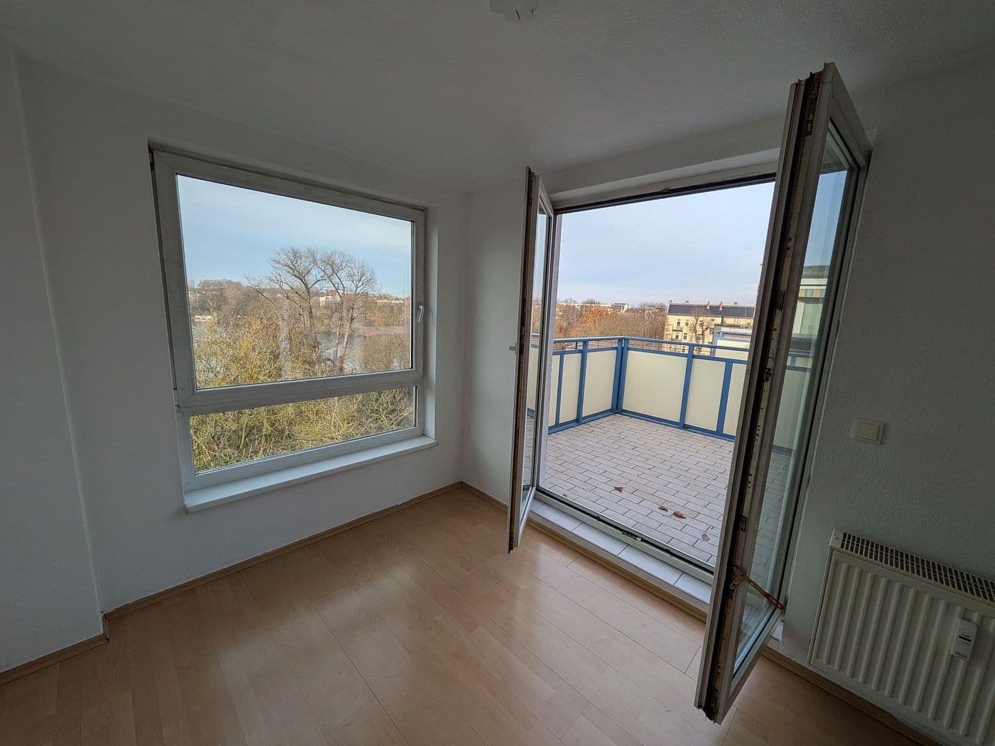Predaj bytu 3-izbový 96 m², Berlin, Berlín Predaj bytu 3-izbový 96 m², Berlin, Berlín