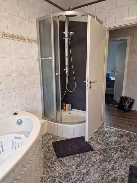 Predaj bytu 4-izbový 70 m², Krayenberggemeinde, Durínsko Predaj bytu 4-izbový 70 m², Krayenberggemeinde, Durínsko
