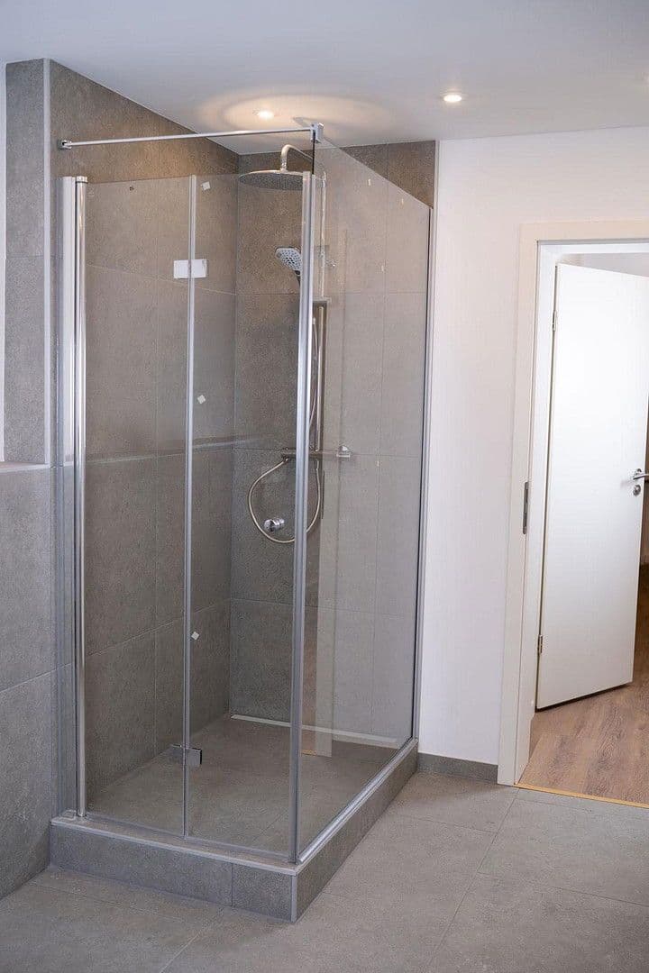 Predaj domu 140 m², pozemek 250 m², Zirndorfer Str. 9, Nürnberg, Bavorsko Predaj domu 140 m², pozemek 250 m², Zirndorfer Str. 9, Nürnberg, Bavorsko