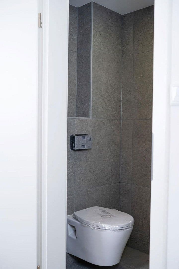 Predaj domu 140 m², pozemek 250 m², Zirndorfer Str. 9, Nürnberg, Bavorsko Predaj domu 140 m², pozemek 250 m², Zirndorfer Str. 9, Nürnberg, Bavorsko