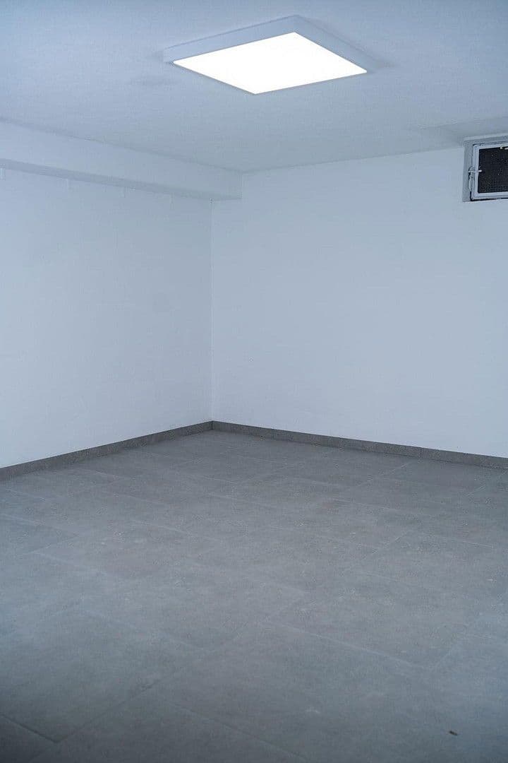 Predaj domu 140 m², pozemek 250 m², Zirndorfer Str. 9, Nürnberg, Bavorsko Predaj domu 140 m², pozemek 250 m², Zirndorfer Str. 9, Nürnberg, Bavorsko