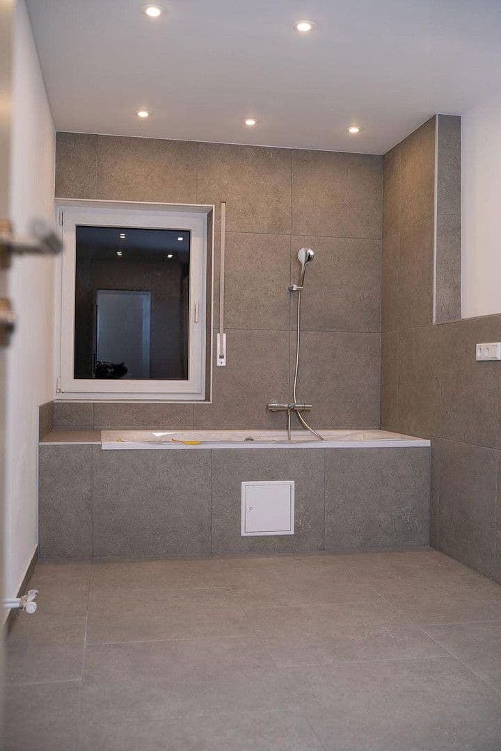 Predaj domu 140 m², pozemek 250 m², Zirndorfer Str. 9, Nürnberg, Bavorsko Predaj domu 140 m², pozemek 250 m², Zirndorfer Str. 9, Nürnberg, Bavorsko