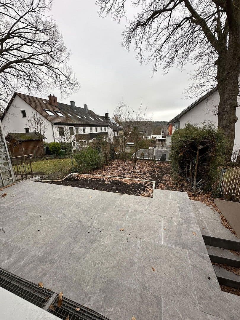 Predaj domu 140 m², pozemek 250 m², Zirndorfer Str. 9, Nürnberg, Bavorsko Predaj domu 140 m², pozemek 250 m², Zirndorfer Str. 9, Nürnberg, Bavorsko