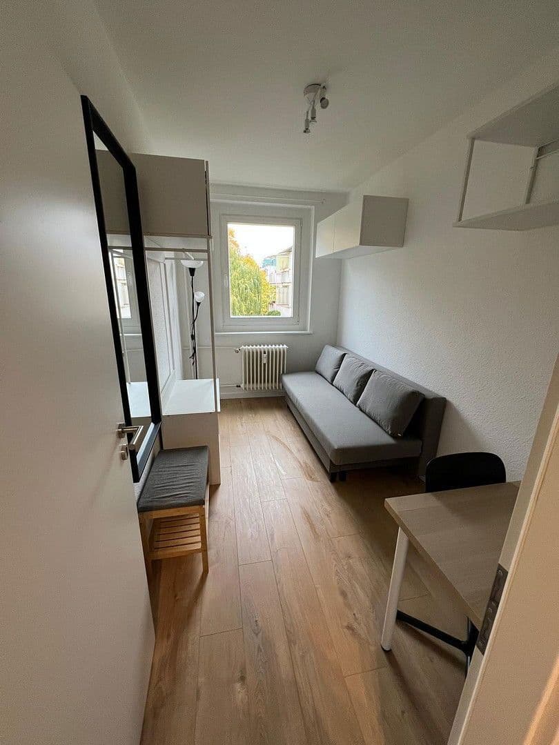 Prenájom bytu 4-izbový 66 m², Gritznerstraße, Berlin, Berlín Prenájom bytu 4-izbový 66 m², Gritznerstraße, Berlin, Berlín