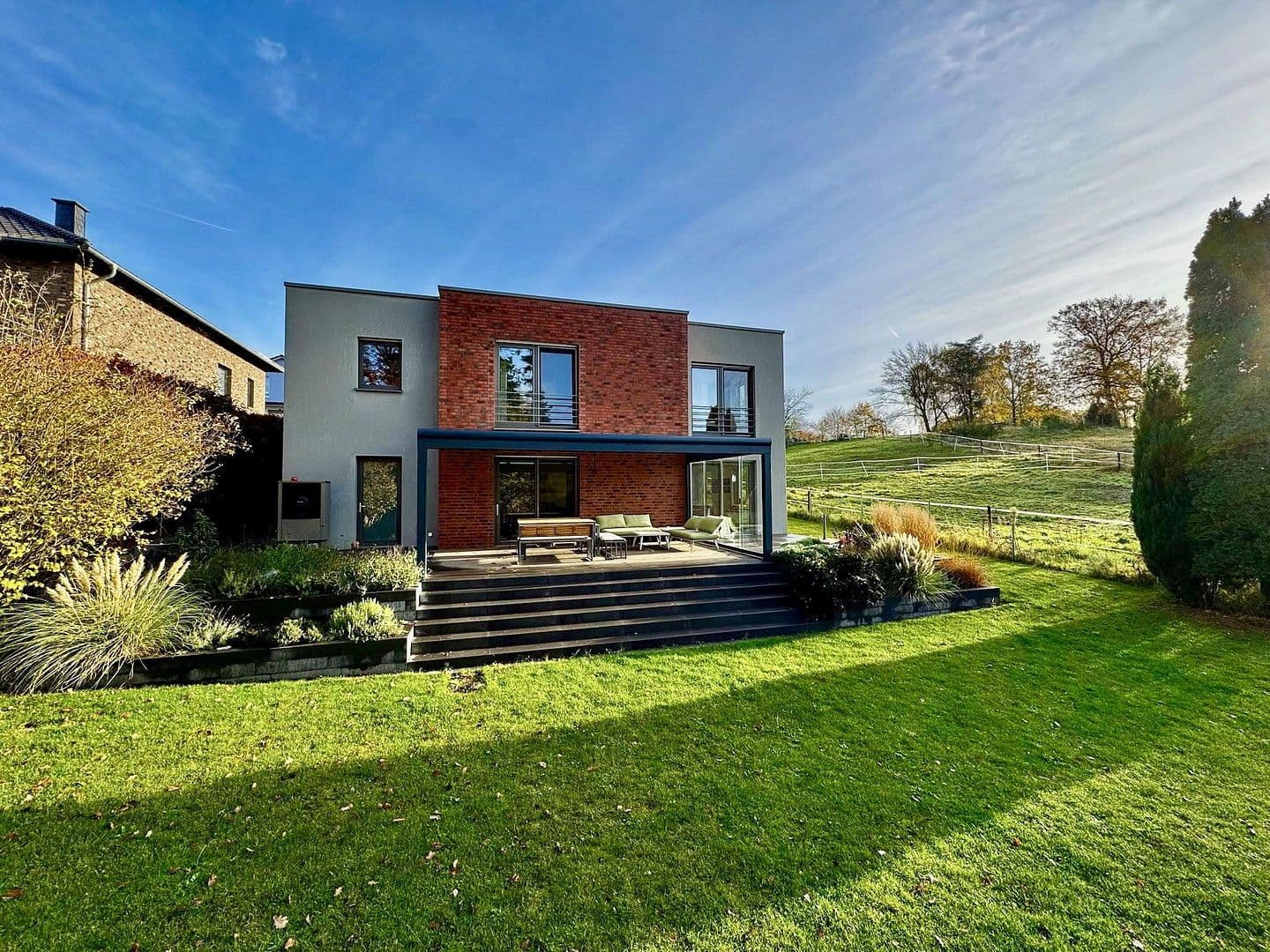 Predaj domu 212 m², pozemek 736 m², Wassenberg, Severné Porýnie - Westfálsko Predaj domu 212 m², pozemek 736 m², Wassenberg, Severné Porýnie - Westfálsko