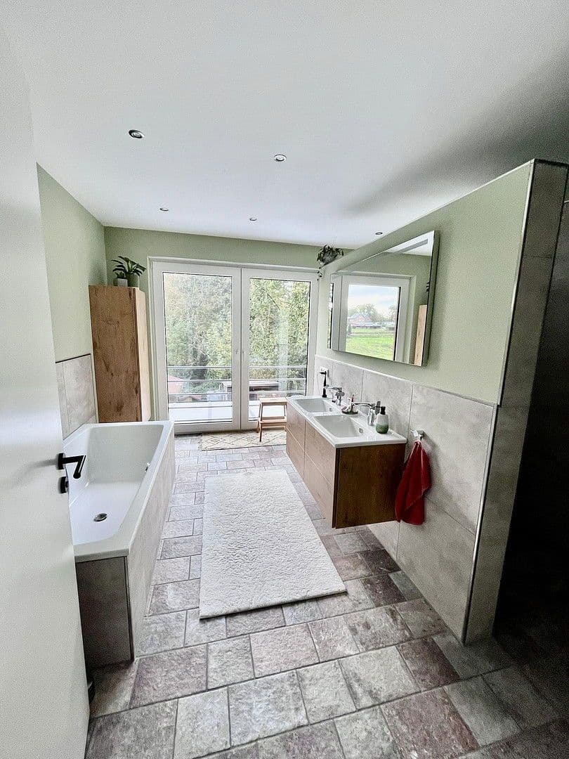 Predaj domu 212 m², pozemek 736 m², Wassenberg, Severné Porýnie - Westfálsko Predaj domu 212 m², pozemek 736 m², Wassenberg, Severné Porýnie - Westfálsko