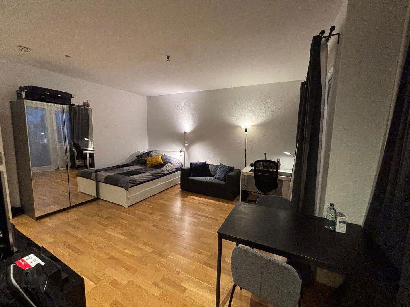 Prenájom bytu 1-izbový 34 m², Berlin, Berlín Prenájom bytu 1-izbový 34 m², Berlin, Berlín