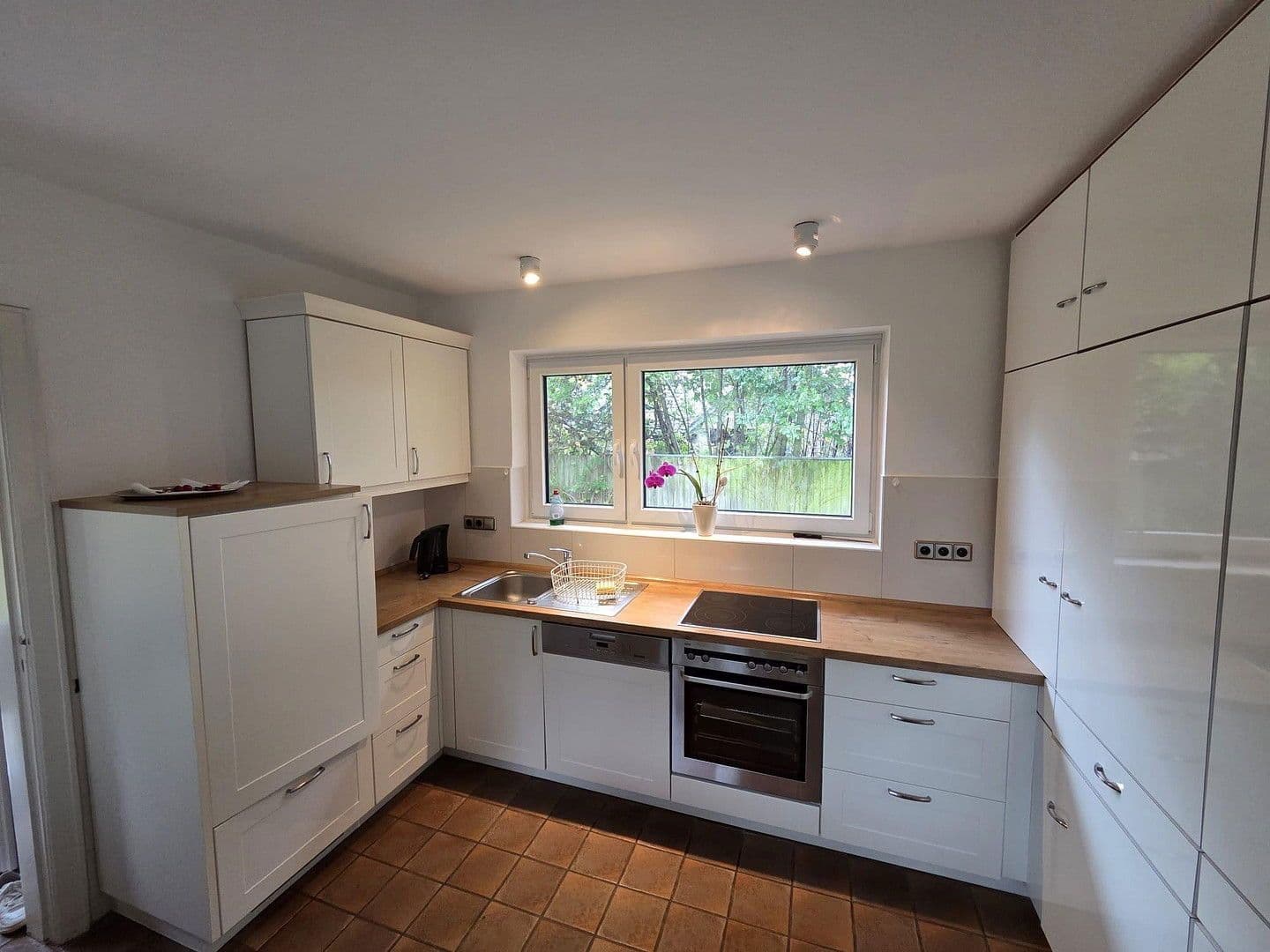 Prenájom domu 160 m², pozemek 2.300 m², Großenwiehe, Šlezvicko-Holštajnsko Prenájom domu 160 m², pozemek 2.300 m², Großenwiehe, Šlezvicko-Holštajnsko