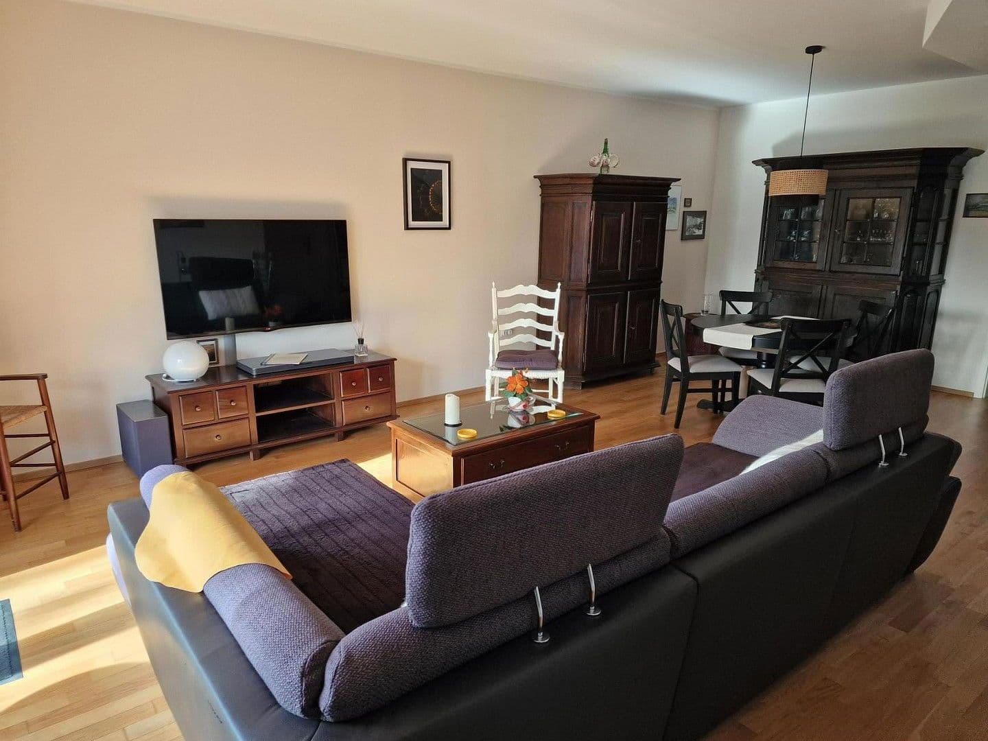 Prenájom bytu 4-izbový 115 m², Ratingen, Severné Porýnie - Westfálsko Prenájom bytu 4-izbový 115 m², Ratingen, Severné Porýnie - Westfálsko