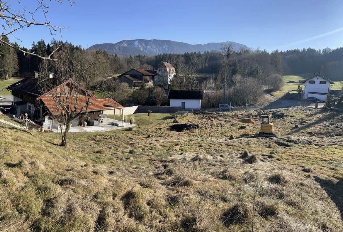 Predaj domu 117 m², pozemek 630 m², Achenmühle Gemeinde Rohrdorf, Bavorsko Predaj domu 117 m², pozemek 630 m², Achenmühle Gemeinde Rohrdorf, Bavorsko