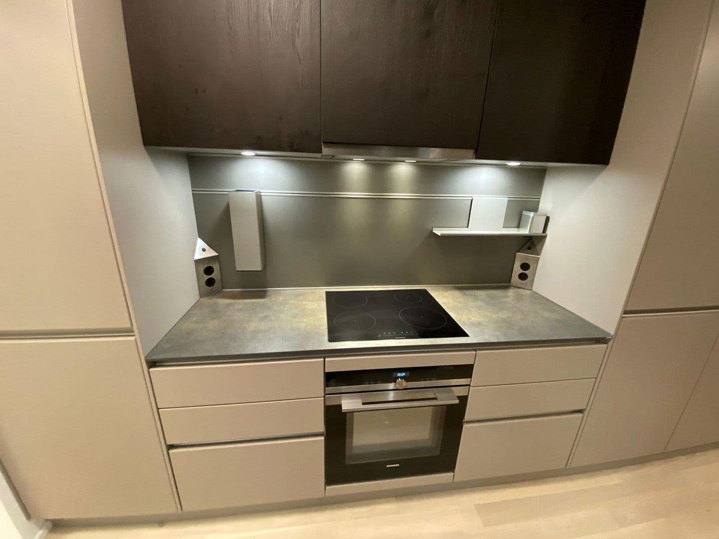 Prenájom bytu 2-izbový 45 m², München, Bavorsko Prenájom bytu 2-izbový 45 m², München, Bavorsko