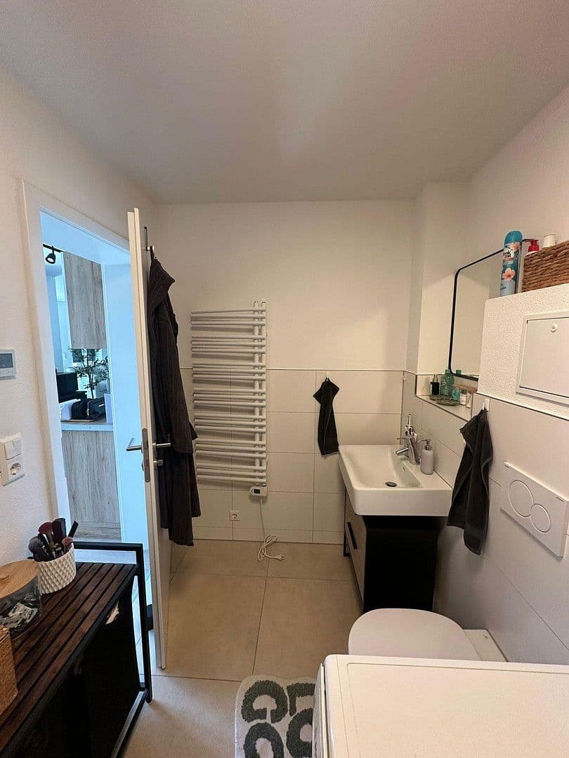 Prenájom bytu 2-izbový 58 m², Leinfelden-Echterdingen, Bádensko-Wurttembersko Prenájom bytu 2-izbový 58 m², Leinfelden-Echterdingen, Bádensko-Wurttembersko