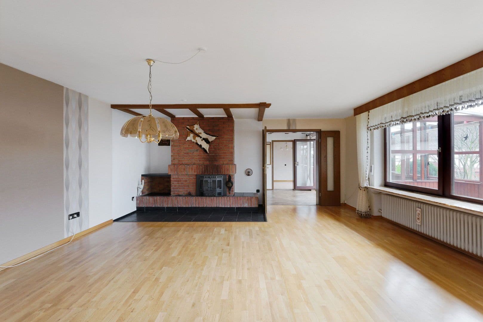 Predaj domu 187 m², pozemek 572 m², Laubach, Porýnie-Falcko Predaj domu 187 m², pozemek 572 m², Laubach, Porýnie-Falcko