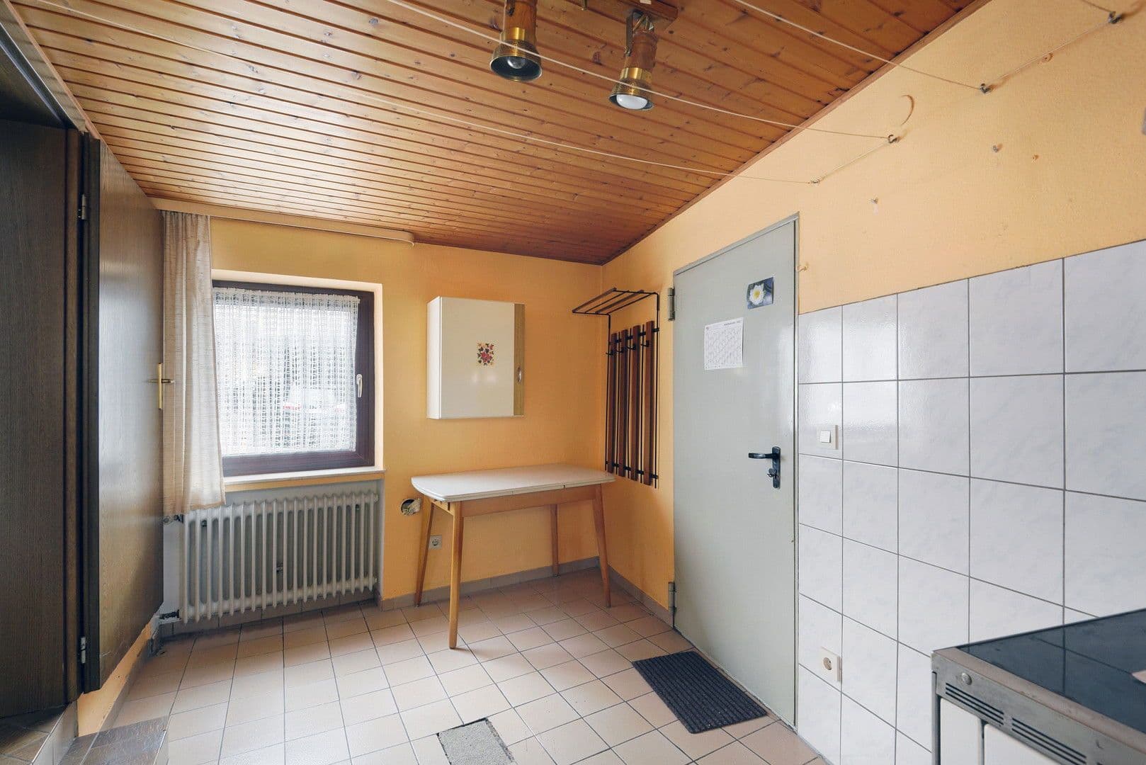 Predaj domu 187 m², pozemek 572 m², Laubach, Porýnie-Falcko Predaj domu 187 m², pozemek 572 m², Laubach, Porýnie-Falcko