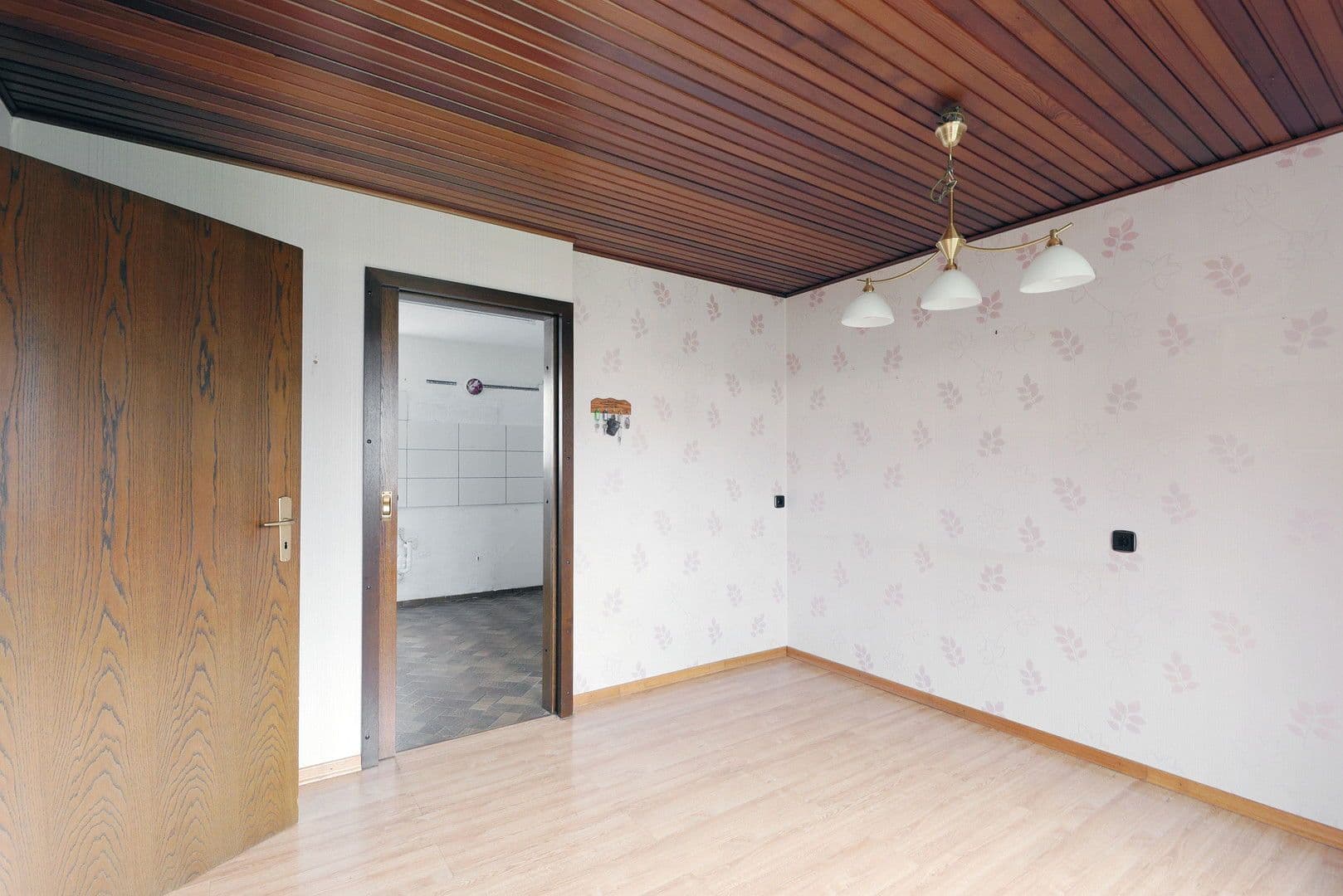 Predaj domu 187 m², pozemek 572 m², Laubach, Porýnie-Falcko Predaj domu 187 m², pozemek 572 m², Laubach, Porýnie-Falcko